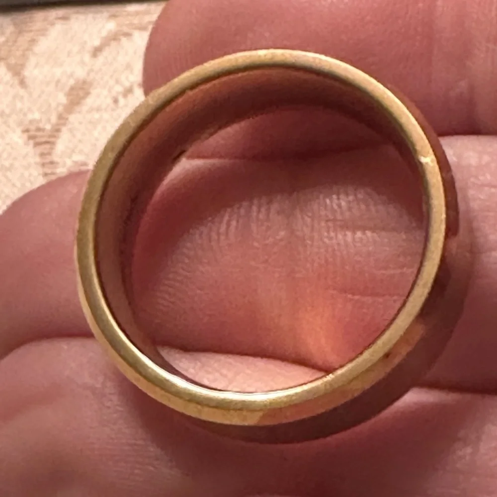 Tungsten yellow gold toned  men’s wedding band ring